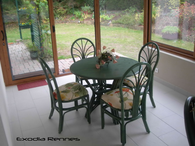 mobilier de véranda sejour rotin veranda table et chaises verts exodia home design rennes