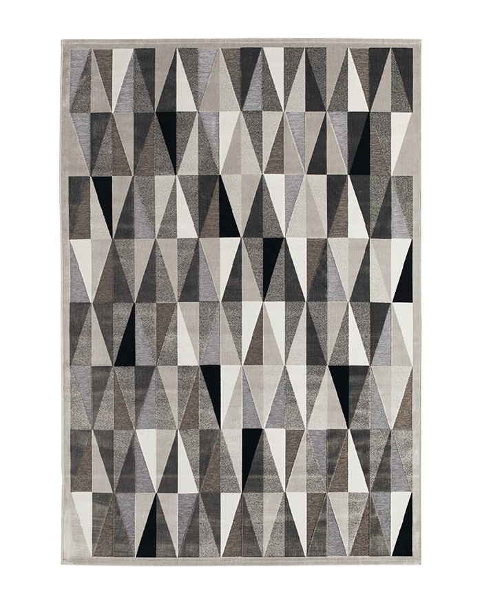 16 tapis triangles noir et blanc