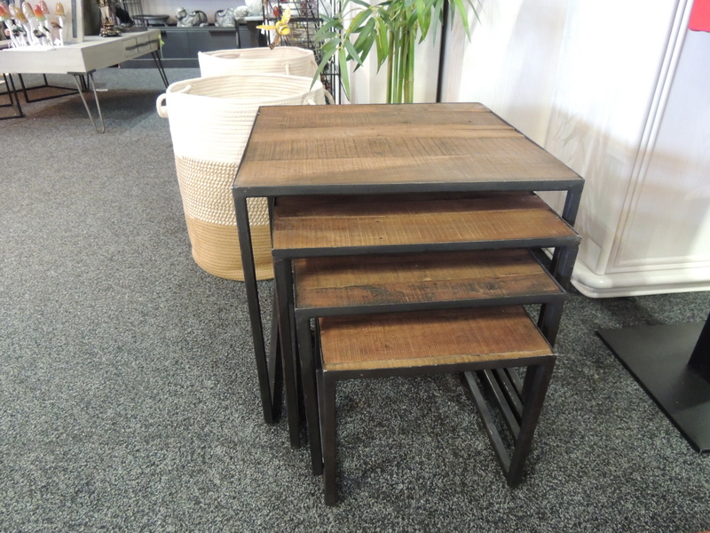 tables gigognes teck industriel